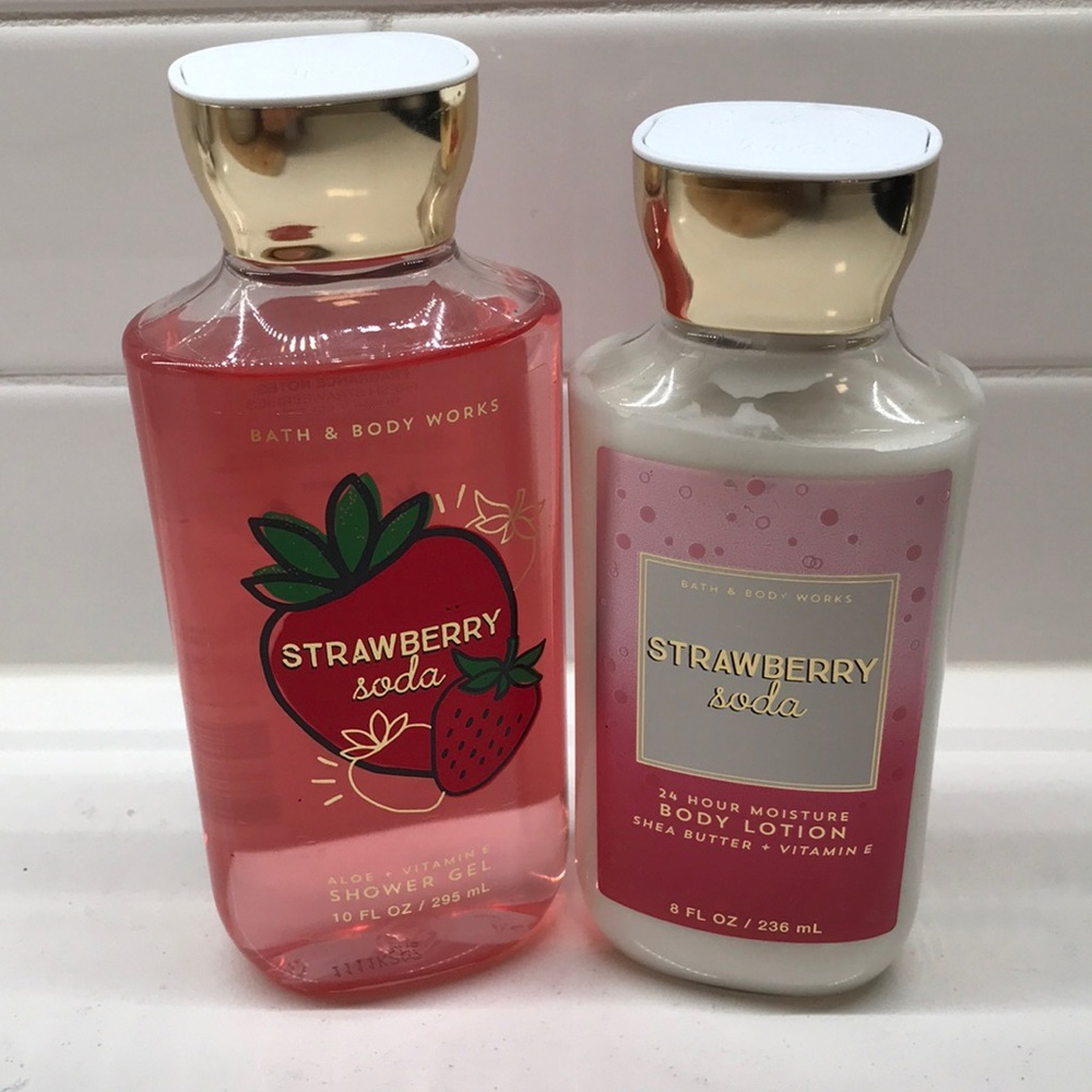 NWT!BBW🍓🥤Strawberry Soda Body Lotion and Body Wash Set